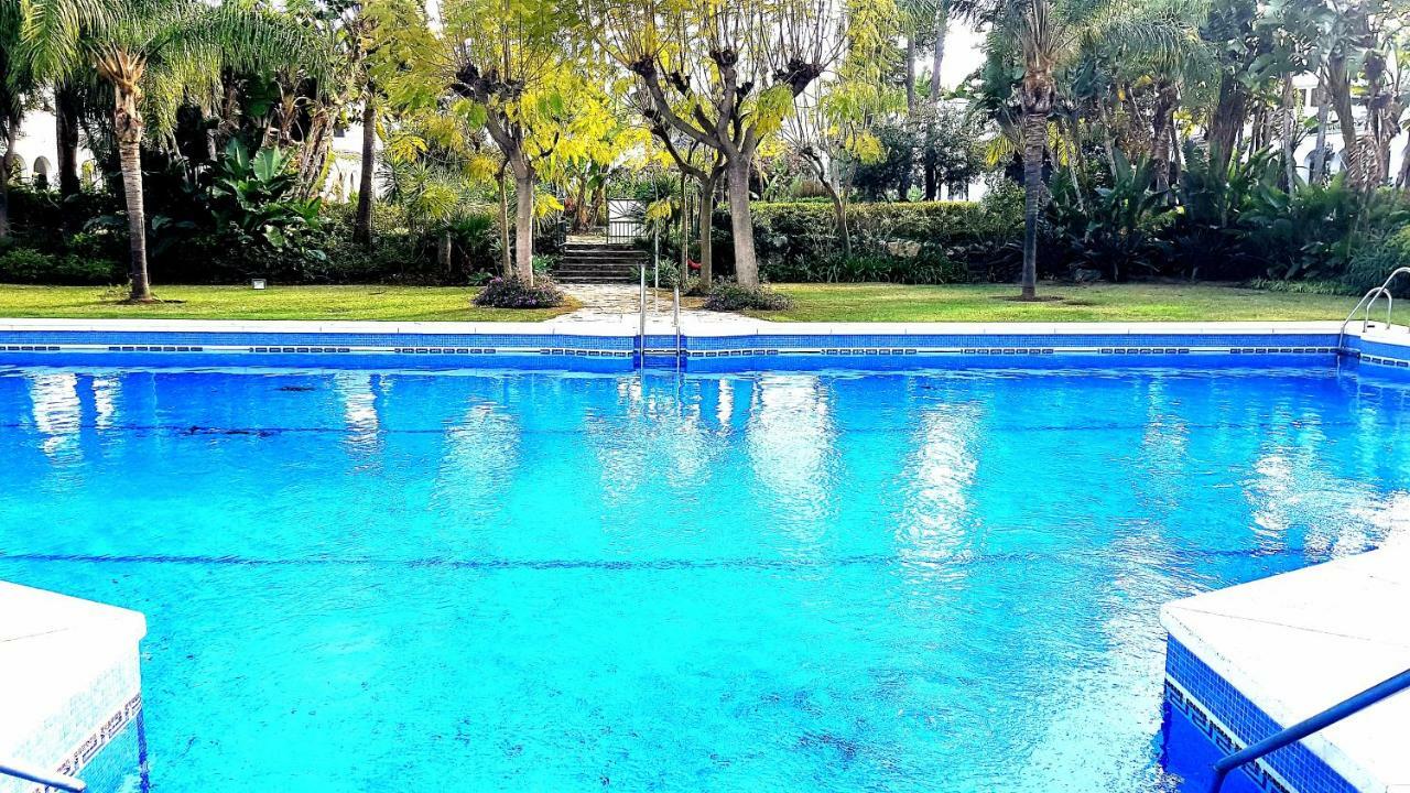Apartamento Con Vistas Al Campo De Golf Y Piscina Leilighet Fuengirola Eksteriør bilde